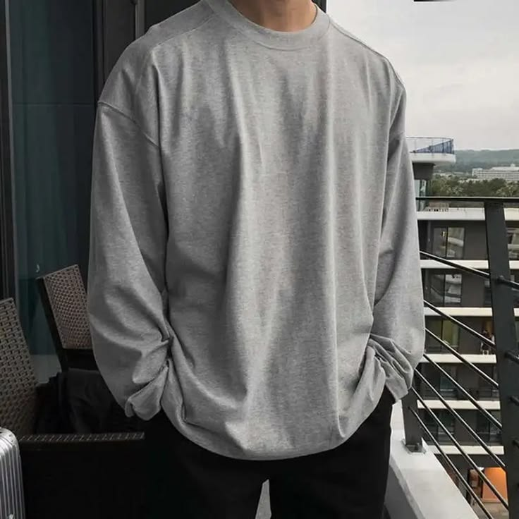 LONG SLEEVE T-SHIRT